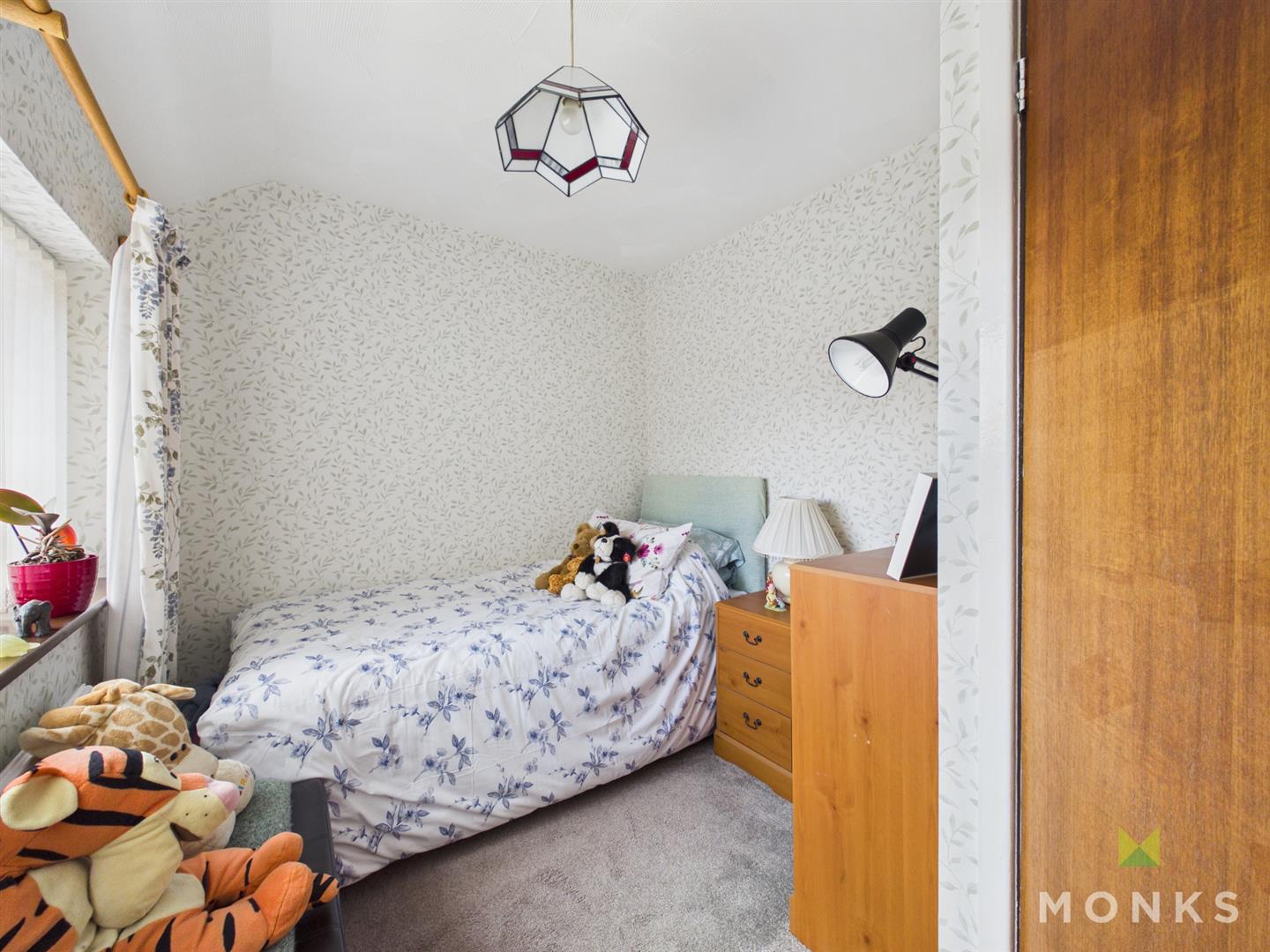 18 West Place, Oswestry, SY11 3NR For Sale